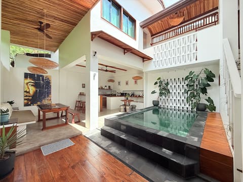 Payapa Villa w/ Private Pool by Lugadia Villas