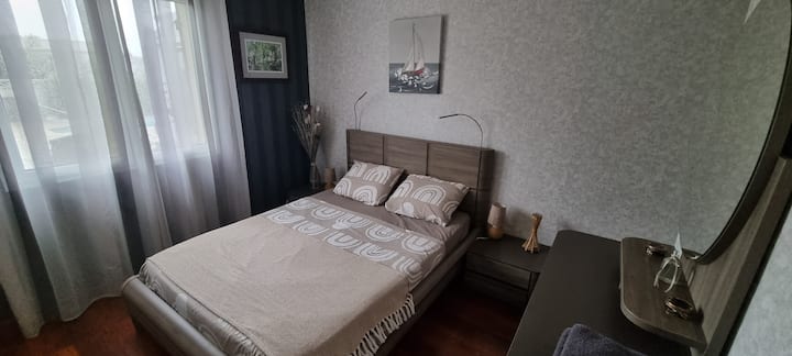 Спална соба на приземје 1