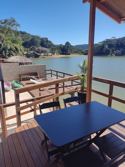 Casa do Lago Batista in Rio dos Cedros