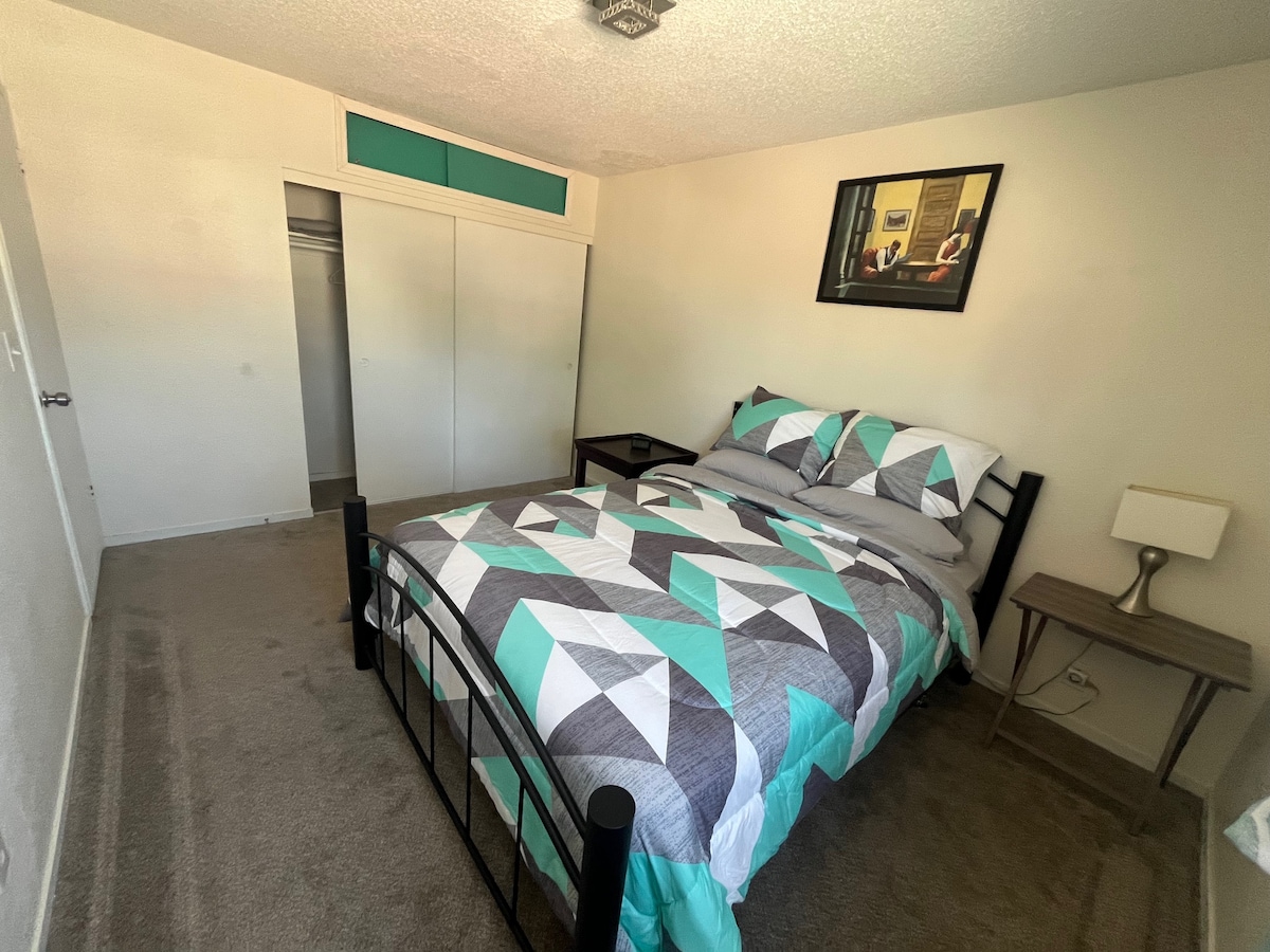 Mid Century Modern Gem
