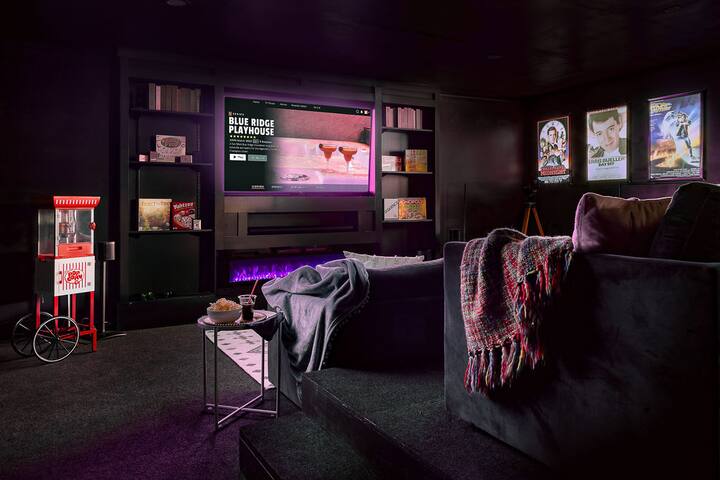 Hot Tub | Fenced Yard | 15 mins to DT | Firepit gallery image 2