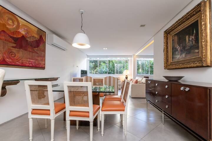 Apto confortável c/garagem/2 quadras praia/Seg.24h gallery image 2