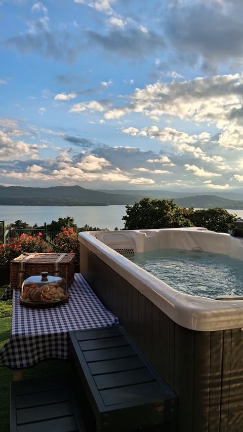 Starsbox 1000 stars and cuddles Nest among the olive trees