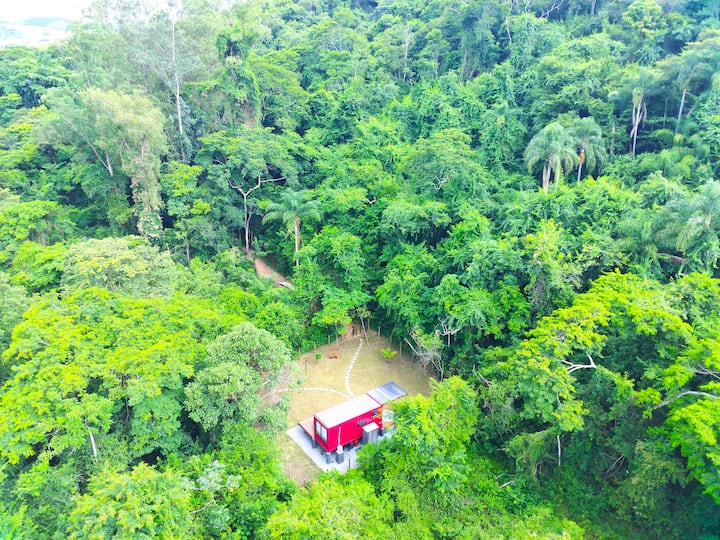 Linda Casa Contêiner
Em Meio à Mata Atlântica - Minas Gerais (estado)