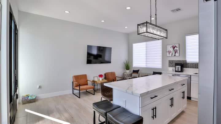 H&h New Built Home Socal, Bolsa Disney Paradise - Huntington Beach, CA