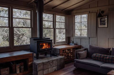Your off-grid escape in Tasmania - Camp Nowhere