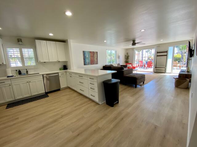Pacific Beach House with Sun Deck & Private Yard! gallery image 4