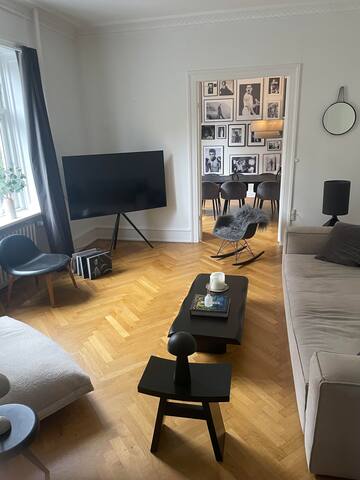 Amazing mansion in the heart of Frederiksberg gallery image 5