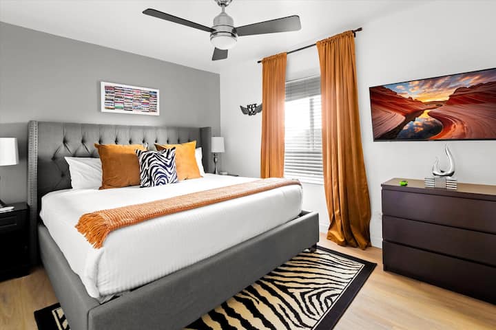 King Bedroom and a 43" RokuTV