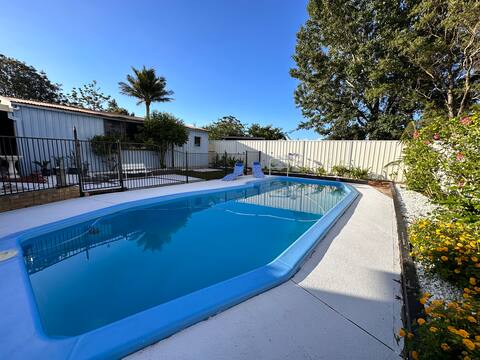 Blue Horizon House With Private Pool. Pet Friendly
