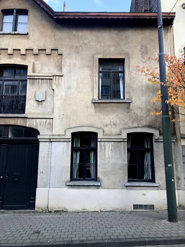 Maison De Campagne Avec Jardin. - La Hulpe