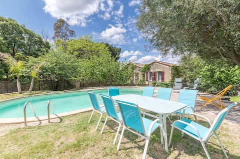 Farmhouse with private pool on an educational farm