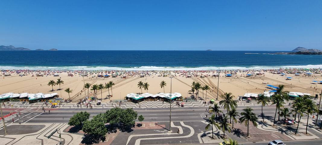 Copacabana FRONT BEACH OCEAN VIEW!(10th floor!) gallery image 3