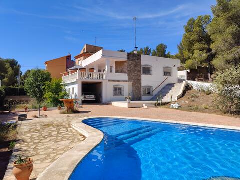 Beautiful house with pool in Náquera, Valencia