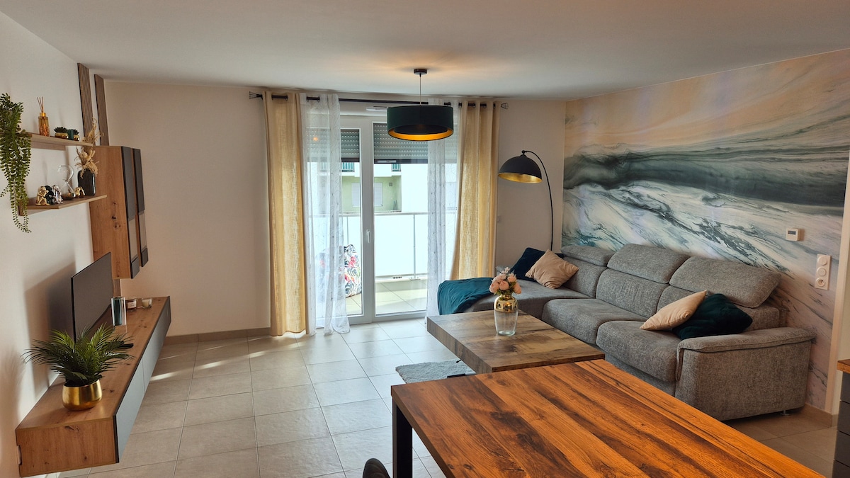 Top Airbnb: Modern apartment-Illkirch-near Strasbourg en Illkirch Graffenstaden