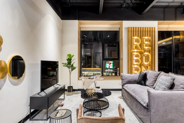 Indoor Pool+gym+b/lounge | Modern Designer Apt - Imperial Beach, CA