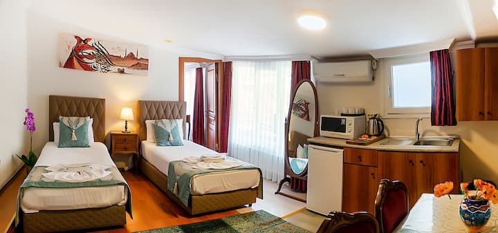 Apartment With Balcony At The Center Of Old City - İstanbul
