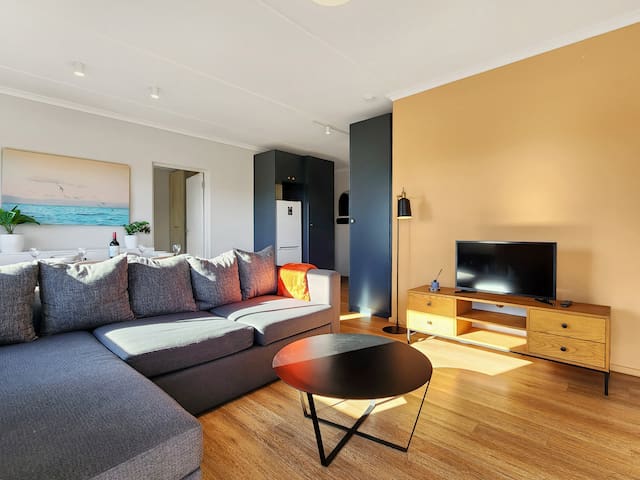 CC10. Spacious Beach Apt. 2Bed/2Bath. Backup Power