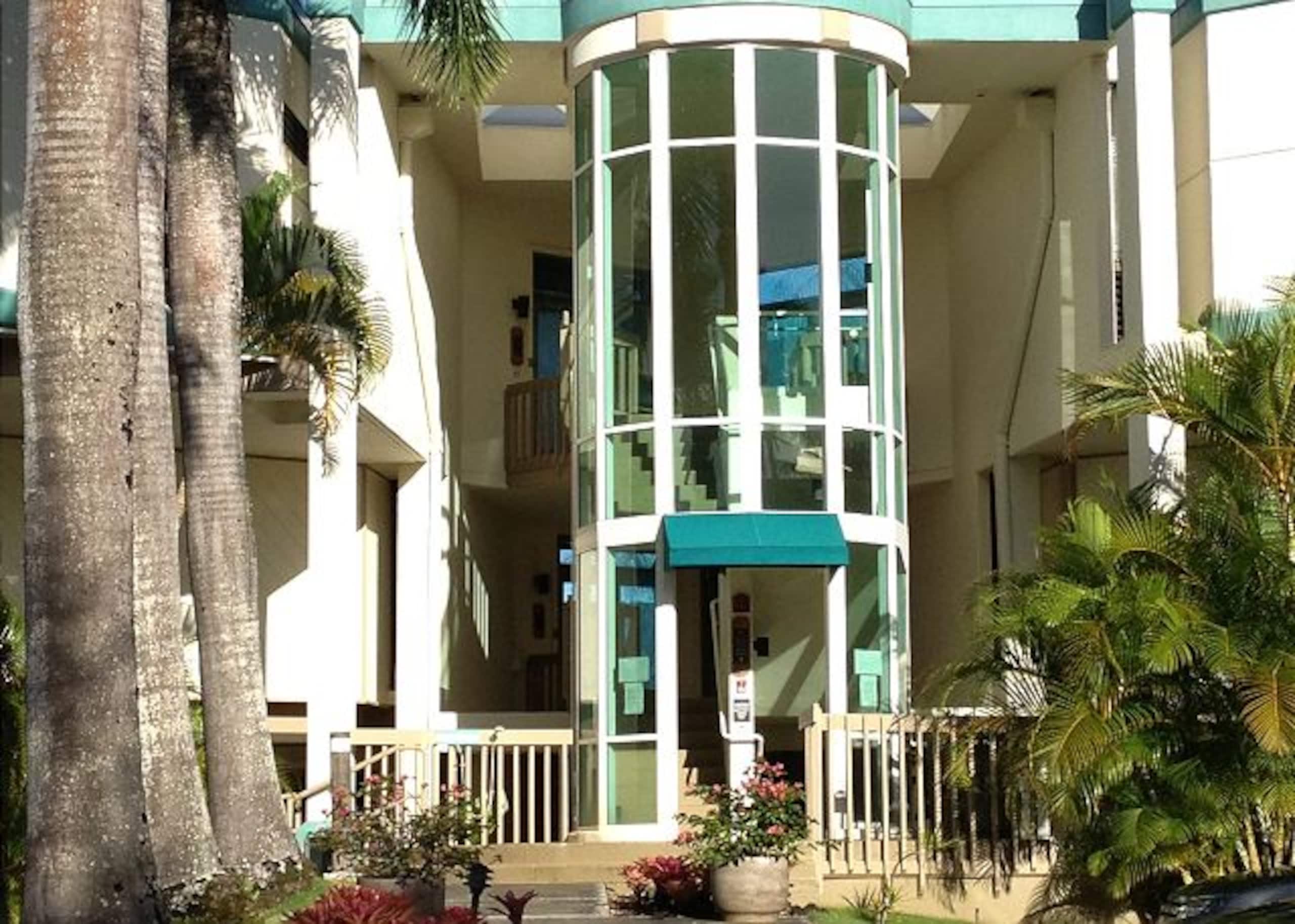 Puu Poa 413 - Premier Air Conditioned Penthouse! - Image 30