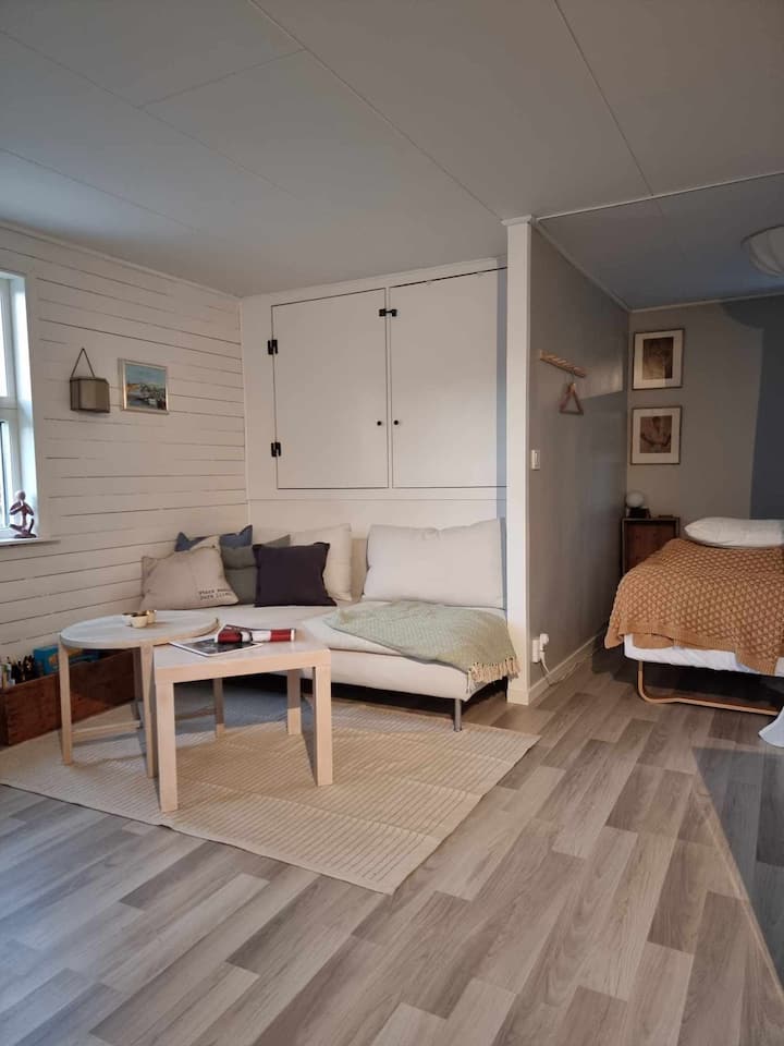 Stuga I Utkanten Av Grebbestad - Tanumshede