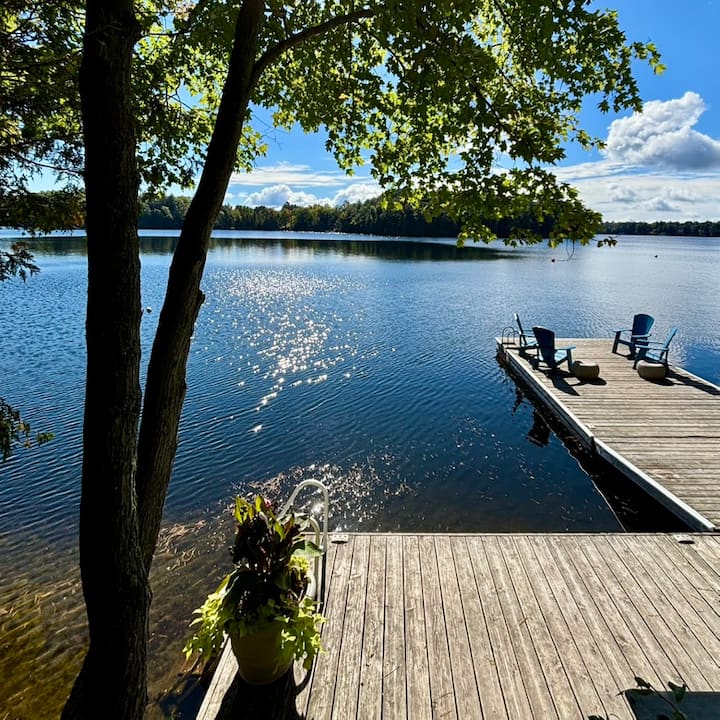 Muskoka Soul | Lake Muskoka Dock | Retreat-ready - Gravenhurst