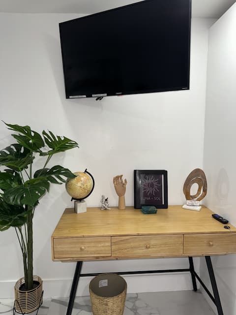 Successful Airbnb property: Luna in Auburndale