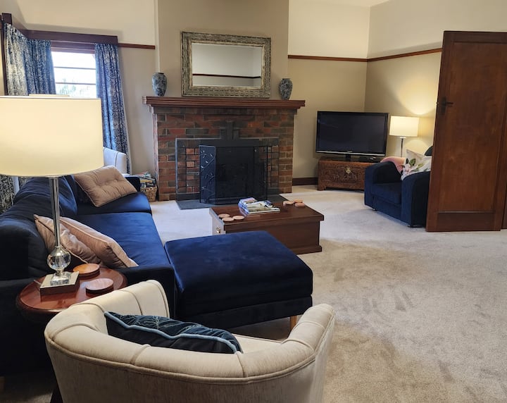 Bowen Toft House- Eco-friendly Home From Home - MyState Bank Arena