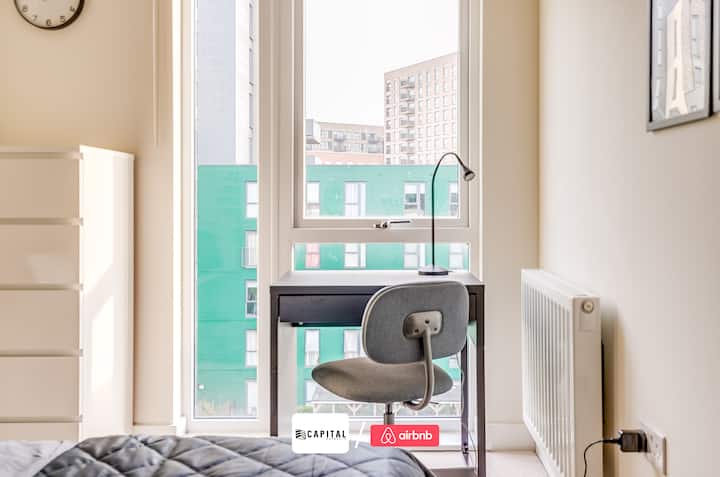 Спалня в Capital Retreats Short Lets & Serviced Accommodation			