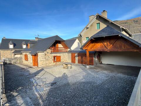 The Three Peaks Sheepfold
