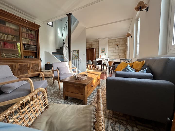 Maison De Caractère Avec Jardin Arboré En Avignon - Avignon