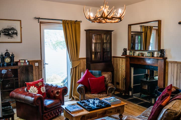 Red Squirrel Cabin - Romantic Couples Retreat - Arrochar