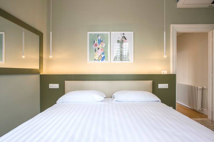 New Bright 3 Bedroom Home by Trastevere & Vatican gallery image 2