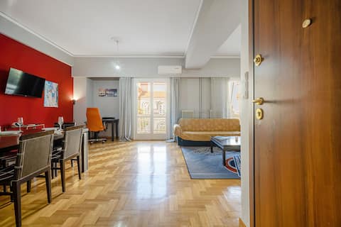 Popular Airbnb listing: Fast wifi 300 Flexible check-in/out 5 min Metro in ΑΓΙΟΣ ΠΑΥΛΟΣ