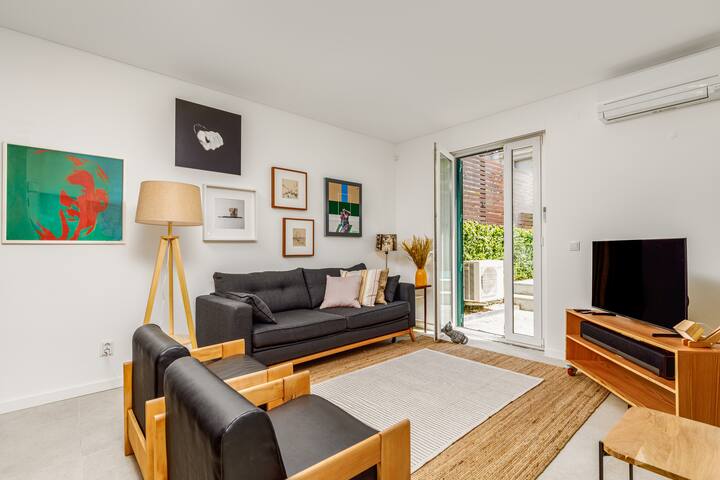 Haus Abel – with pool and garden in central Lisbon gallery image 2