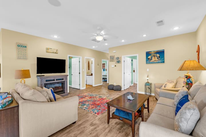 Beachlove! 5-min Stroll To Beach+golf Cart Access - Crystal Beach, TX