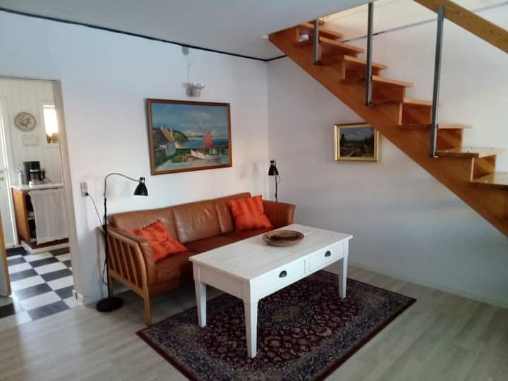 Hus Forbi, Lille Sommerlejlighed Med Havudsigt - Bornholm