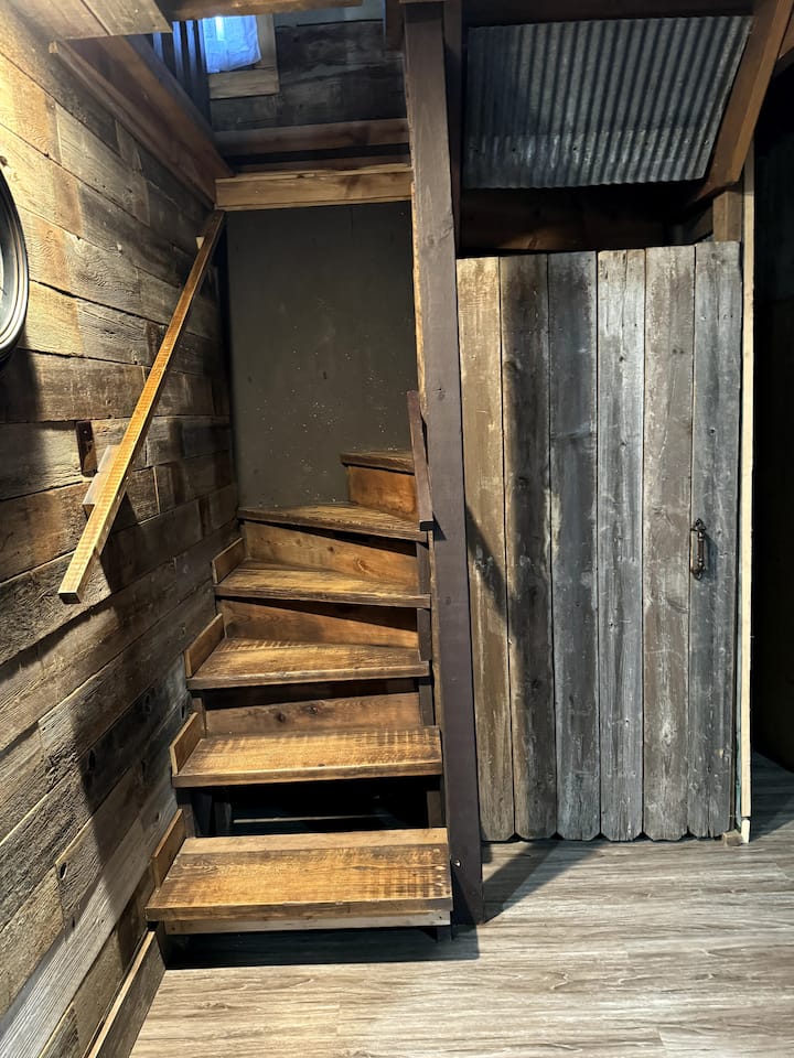 Cozy Owl Cabin - French Lick, IN