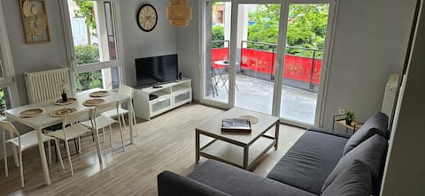 2 bedroom apartment with terrace and garage