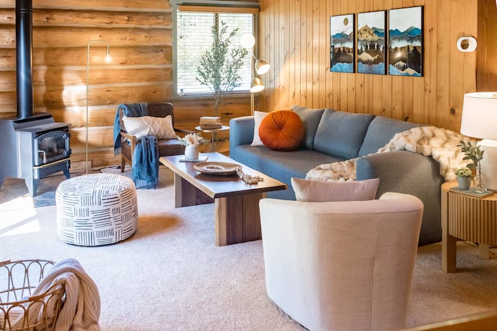Private Log Cabin On Whidbey Island - Whidbey Island, WA