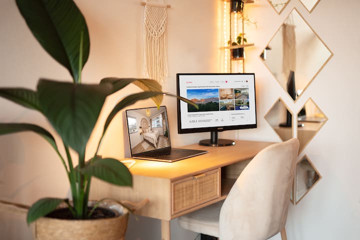 Mountain Views | Central | Garden | Pool | Parking gallery image 3