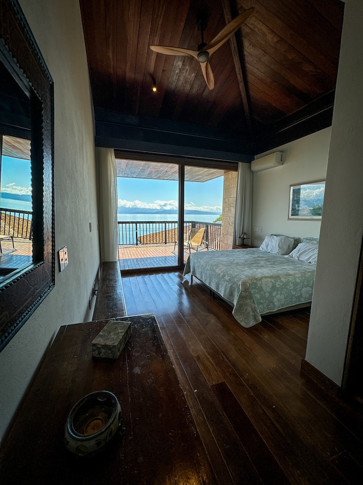 Suite casal casa principal.