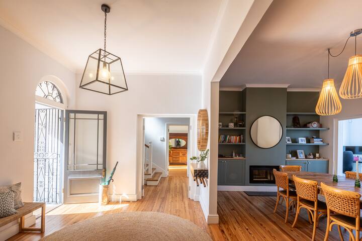 Spacious and Sunny Family Home in Cape Town gallery image 3