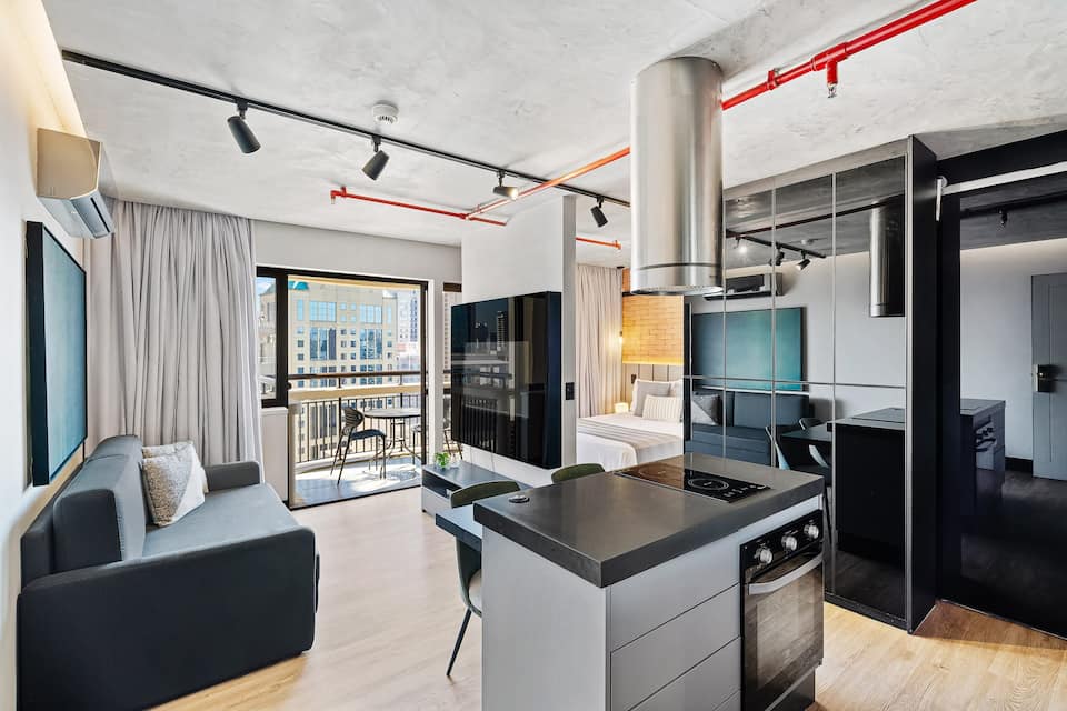 Apartamento em Hotel de Luxo ao lado da JK