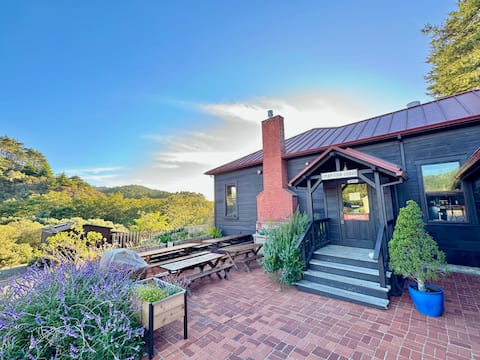 Limantour Lodge - Sleeps 50!