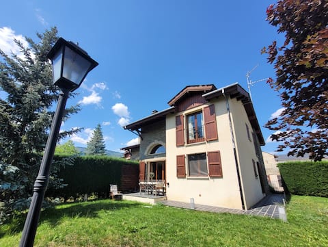 The Bouvreuil's Nest