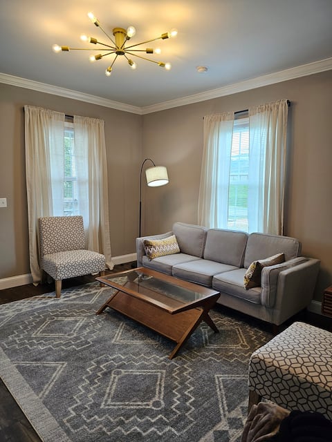 Downtown Fisherman's Find - 4BR