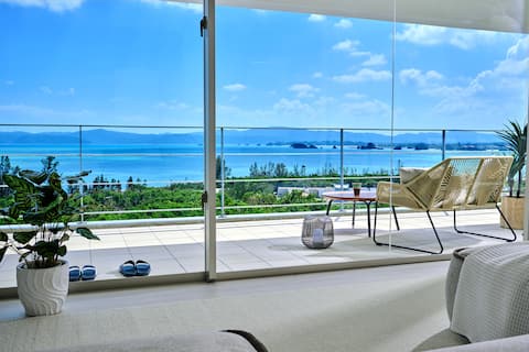 Aokaji Ocean View Pool Villa on Kouri Island