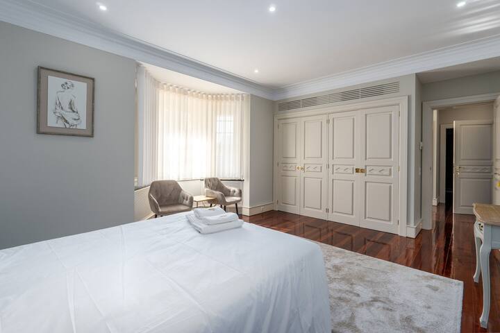 The Porto Villa gallery image 5