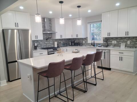 Urban Xcape- Family vibe with plush amenities.