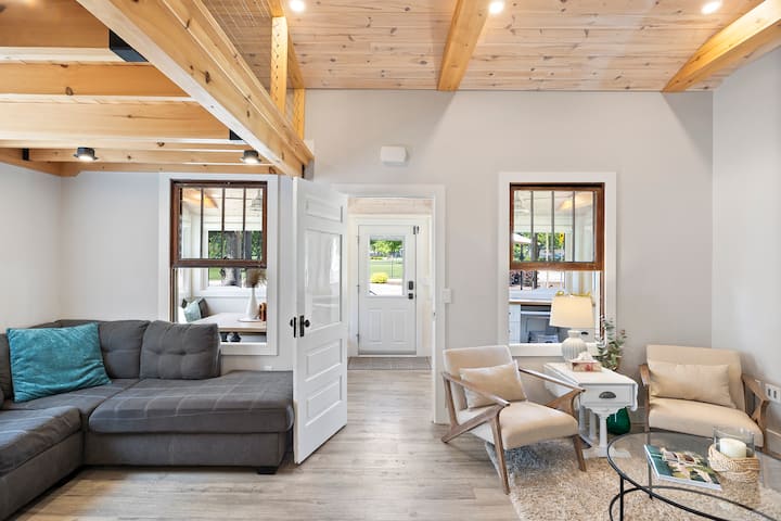 The Lakehouse Cottage - Leamington